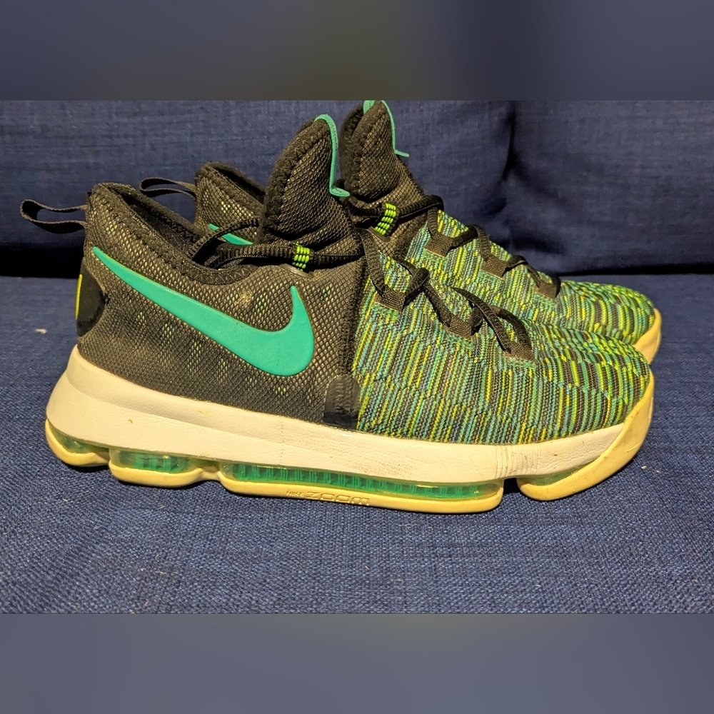 Nike Zoom KD Kevin Durant 9 GS Low basketball sneakers
